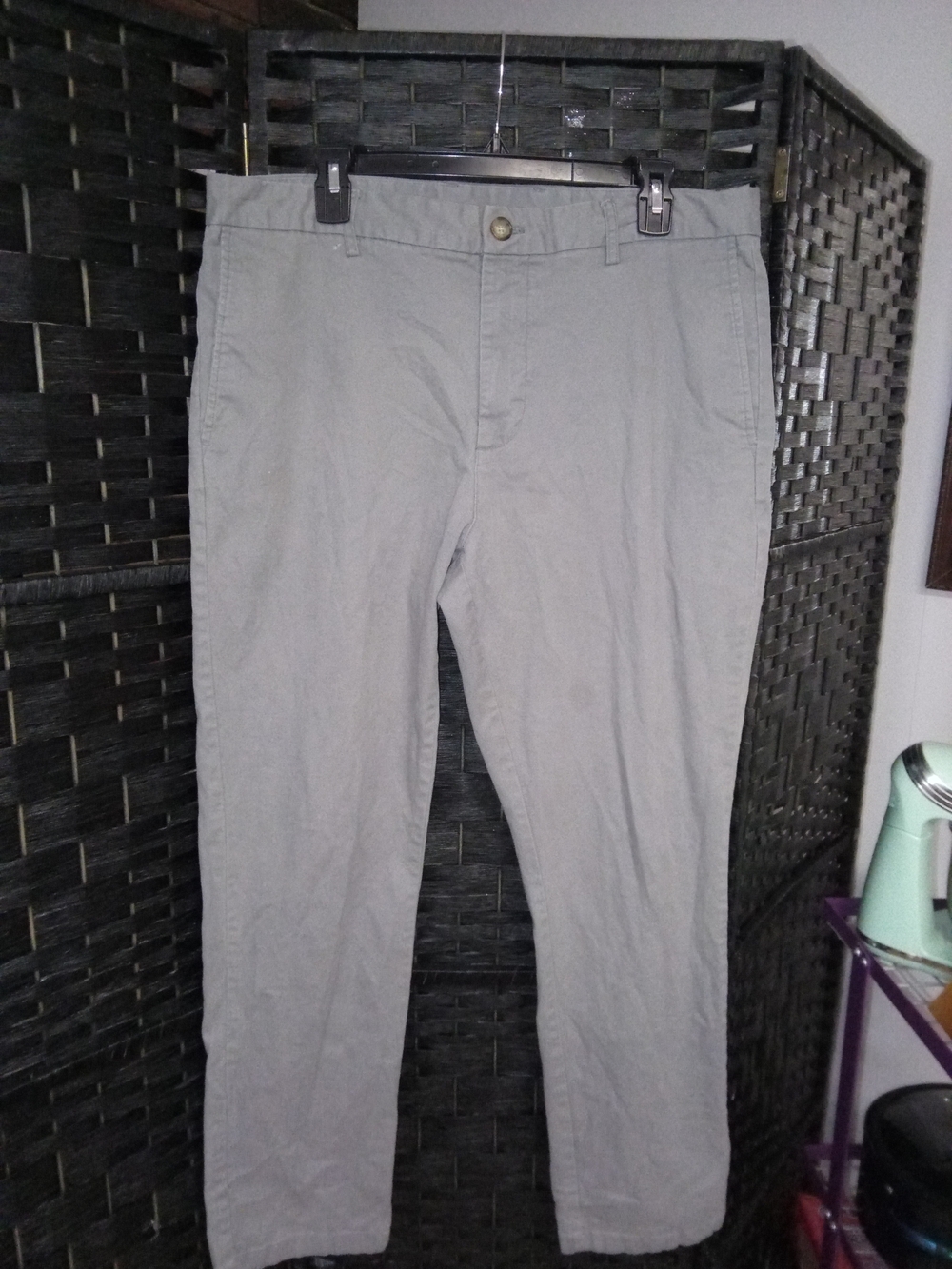 Old Navy Men's Chinos in Light Gray